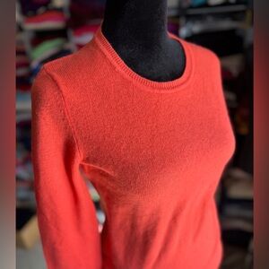 Women's Classic Tangerine Cashmere Sweater,NWT